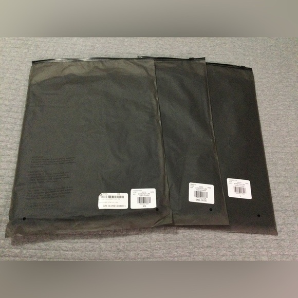 Essentials Fear of God Men's Stretch Limo Short Sleeve T-Shirt - Picture 11 of 11